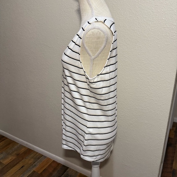 White House Black Market -  White, Black & Tan Striped Sleeveless Top - NWT - Lg - Picture 3 of 15